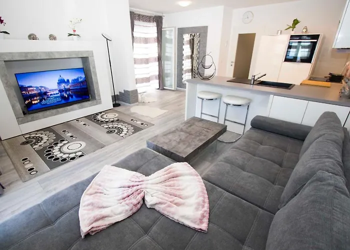 Apartment Maria Makarska
