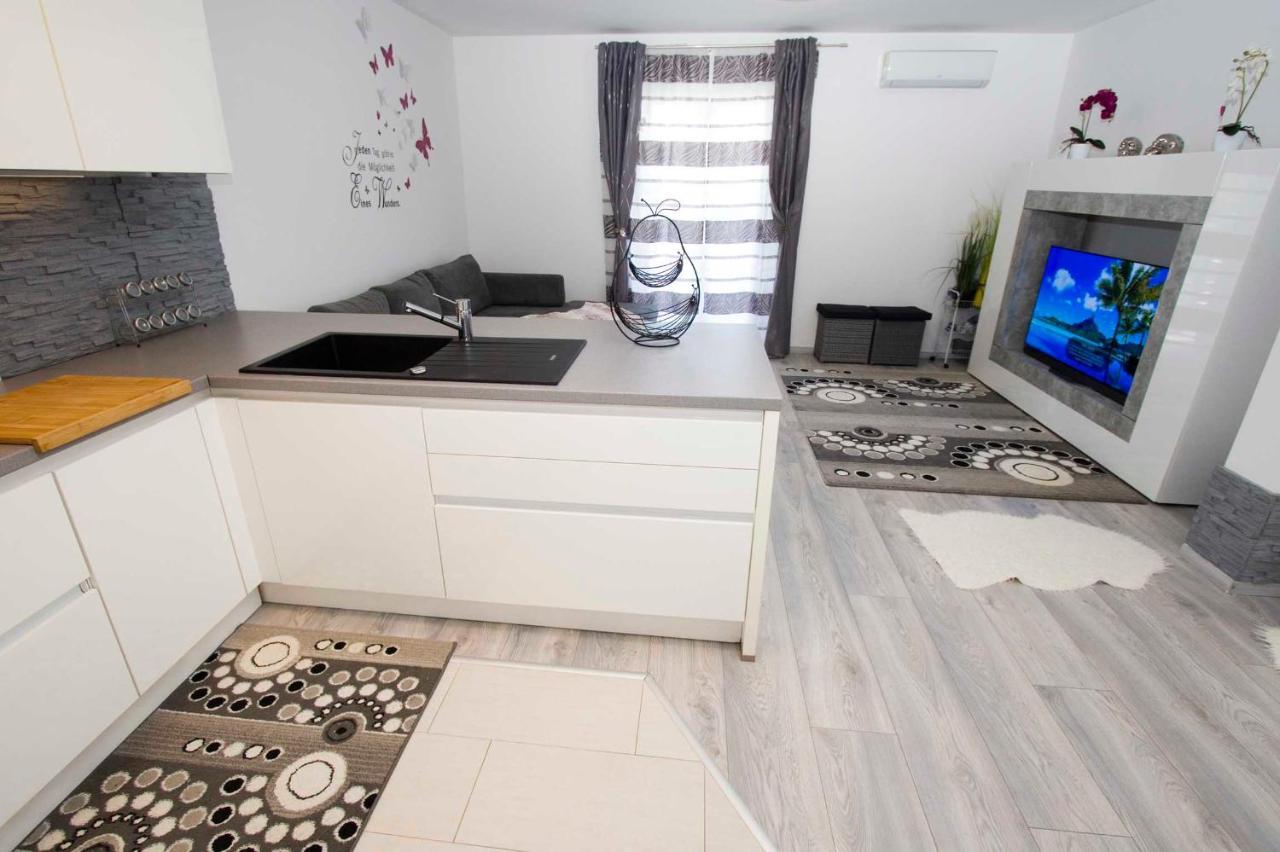 Maria Apartment *